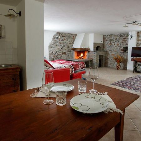 Il Como' Della Civetta - Taverna “La Fenice” Stazzona Eksteriør billede