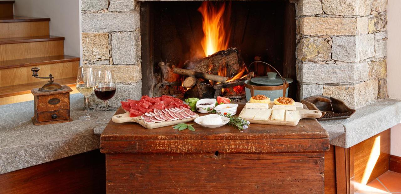Il Como' Della Civetta - Taverna “La Fenice” Stazzona Eksteriør billede